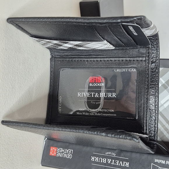 Rivet & Burr Men's Black Leather RFID Blocking Tri-Fold Multi-Compartment Wallet - Picture 4 of 8